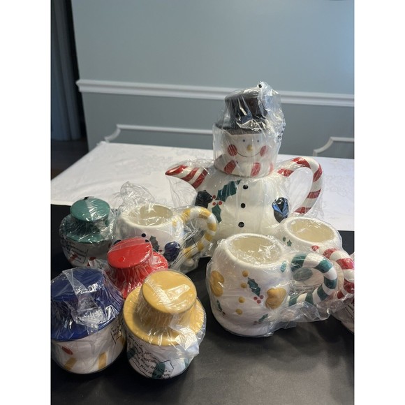 Temptations 5-Piece Snowman Entertaining Tea Set NIB. 48oz Teapot & 4 12oz Mugs - Picture 6 of 13